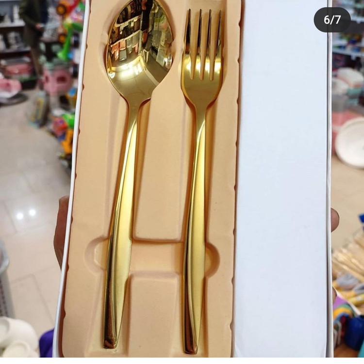 قاشق چنگال ۱۲تیکه ۶ نفره طلایی یونیک