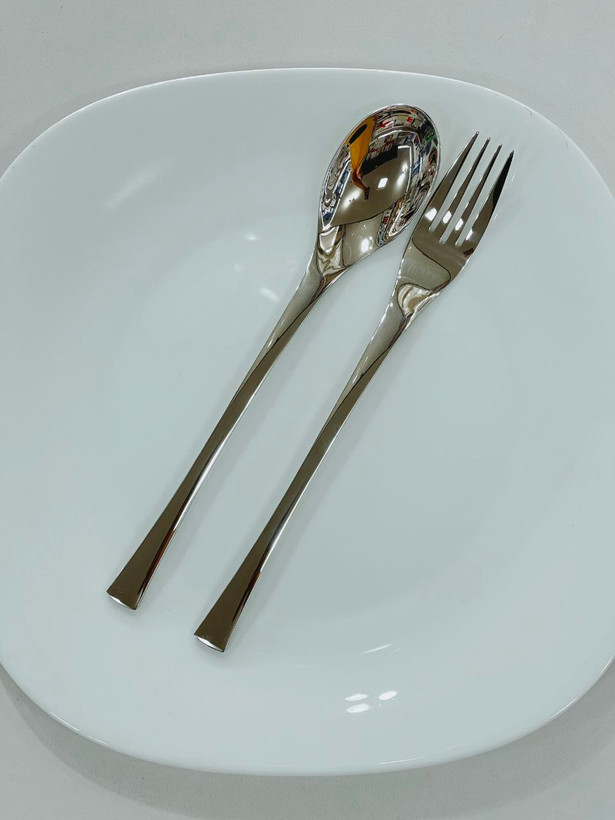 قاشق چنگال یونیک ۲۴ نفره ۱۲۰ تیکه طرح شیکاگو