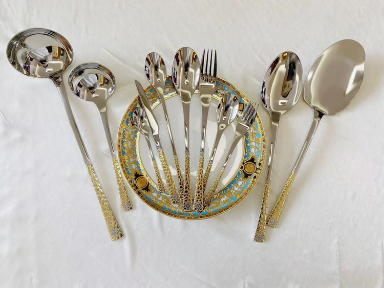قاشق و چنگال 24 نفره 120 پارچه یونیک دهنه اروپایی مدل سنگی طلایی
