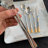 قاشق چنگال 24 نفره 120 پارچه یونیک دهنه اروپایی مدل آناناسی طلایی