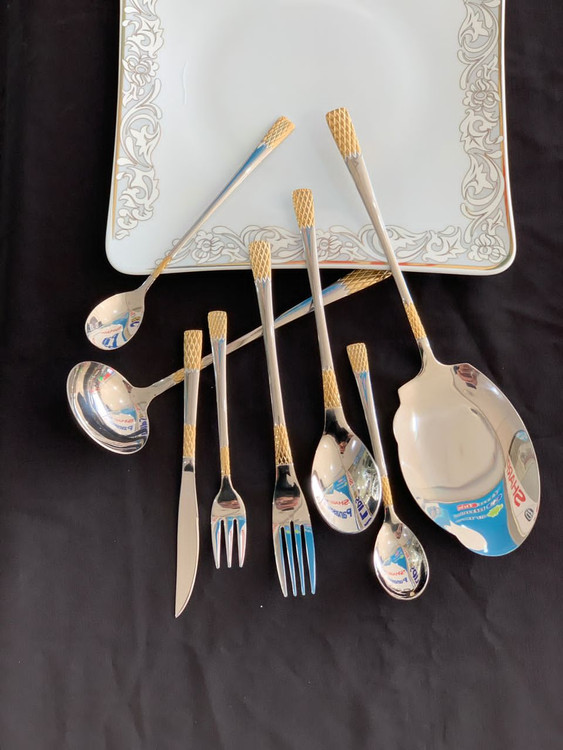 قاشق چنگال 24 نفره 120 پارچه یونیک دهنه اروپایی مدل آناناسی طلایی